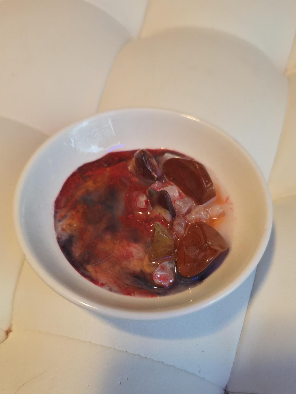 White Ceramic Bowl with Multicolor Decorative Stones (D-1)